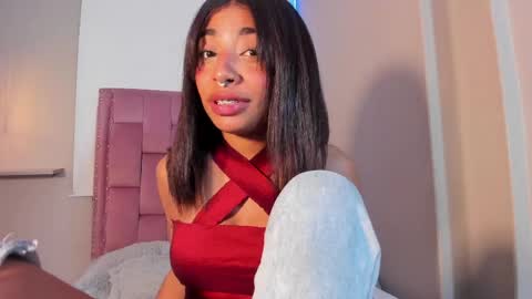 scarlet_vixen_ online show from May 2026 05:46:02 AM