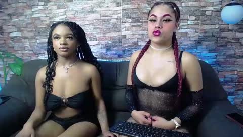 scarlet and roxane online show from April 2026 03:37:02 AM