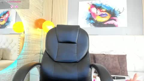 Scarlet online show from April 2026 12:52:02 AM