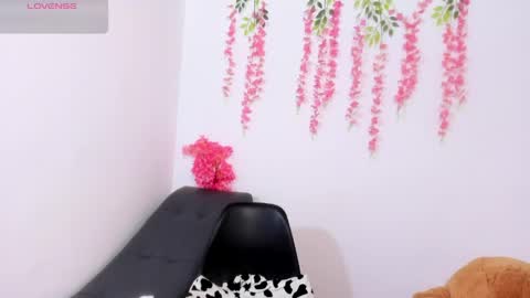 Scarlet online show from May 2026 02:22:01 PM