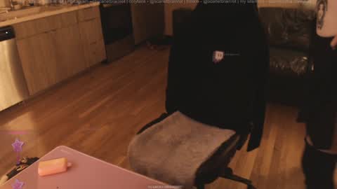 scarlet3 online show from January 2025 01:32:02 AM