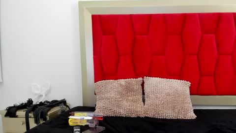 Scarlet online show from December 2025 01:44:01 AM