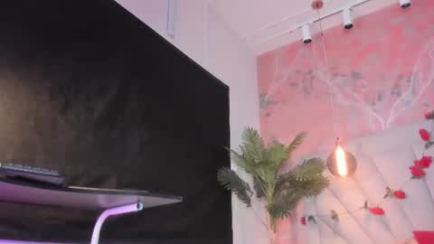 Scarlet Dayana online show from July 2026 12:08:01 PM
