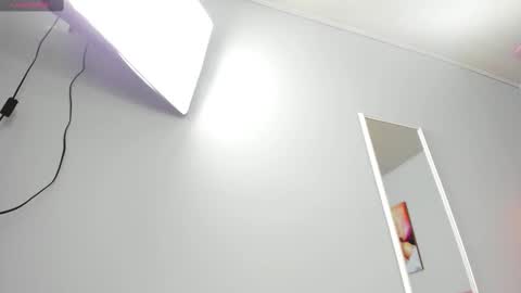 Scarlet  online show from February 2025 04:20:01 AM