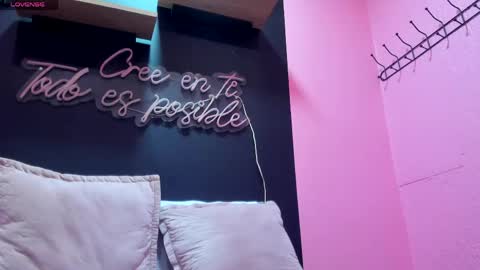 scarlethfoxx_ online show from April 2026 07:58:02 PM