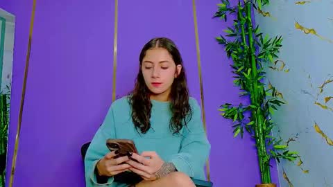 Snapshot of scarletjonesx chatting on September 2025 04:58:01 AM Denis online show from September 2025 04:58:01 AM