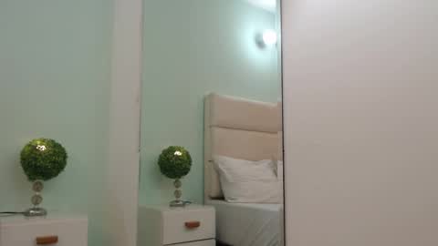 scarlet  online show from March 2026 11:15:02 AM