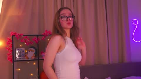 Snapshot of scarletliips chatting on November 2025 11:59:01 PM Maria online show from November 2025 11:59:01 PM