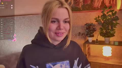 scarletmarney online show from May 2026 03:30:02 PM