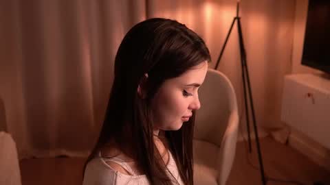 Snapshot of scarletmore chatting on December 2024 10:34:02 PM Scarlet online show from December 2024 10:34:02 PM