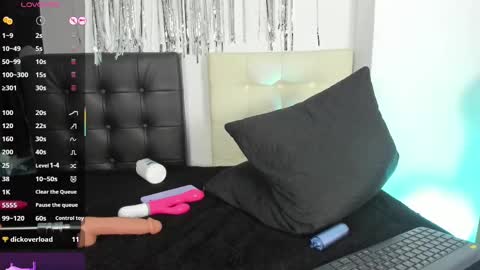 Scarlett online show from November 2025 05:39:01 AM