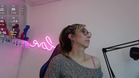 Scarlett online show from November 2025 02:43:02 PM