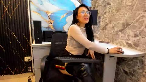 scarlett__14 online show from September 2025 03:19:01 AM