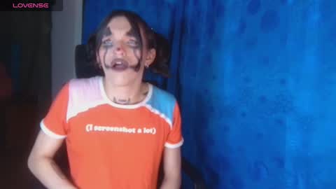 Snapshot of scarlett_crastrawberry chatting on October 2025 11:16:02 PM scarlet online show from October 2025 11:16:02 PM