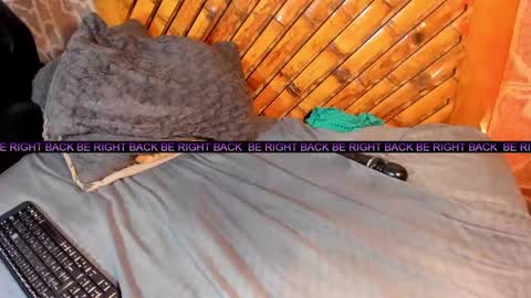 Snapshot of scarlett_diaz17 chatting on January 2025 03:01:02 PM Mariana online show from January 2025 03:01:02 PM