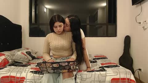 Scarlett and Jazmin online show from February 2025 08:05:01 AM