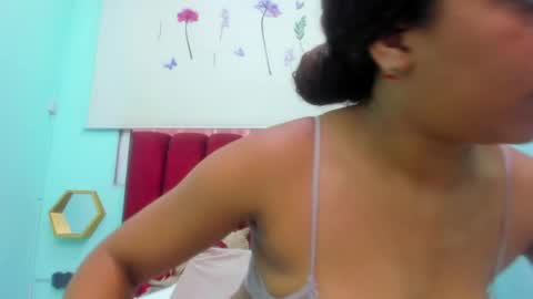 scarlett_fox20 online show from May 2026 11:27:02 AM