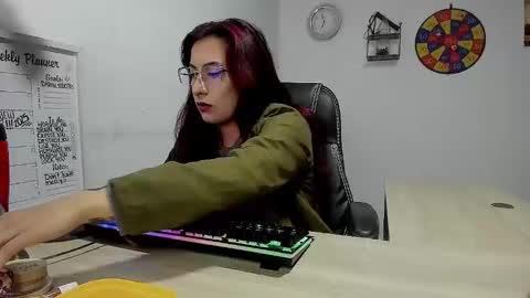 Snapshot of scarlett_sen chatting on January 2025 02:22:01 PM Mistress Scarlett online show from January 2025 02:22:01 PM