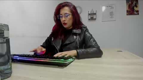 Snapshot of scarlett_sen chatting on February 2025 12:38:02 PM Mistress Scarlett online show from February 2025 12:38:02 PM