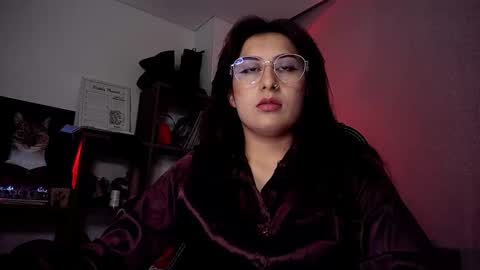 Snapshot of scarlett_sen chatting on October 2025 03:54:02 PM Mistress Scarlett online show from October 2025 03:54:02 PM