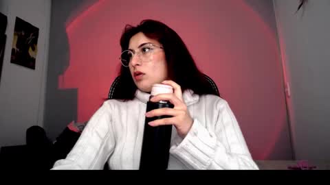 Snapshot of scarlett_sen chatting on October 2025 02:27:02 PM Mistress Scarlett online show from October 2025 02:27:02 PM