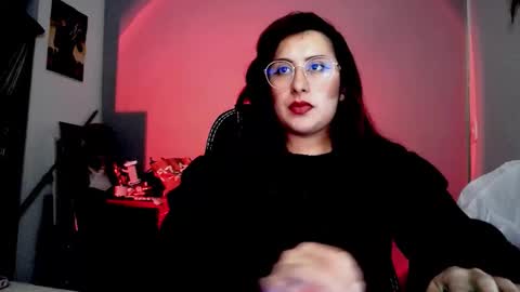 Snapshot of scarlett_sen chatting on November 2025 03:01:02 PM Mistress Scarlett online show from November 2025 03:01:02 PM