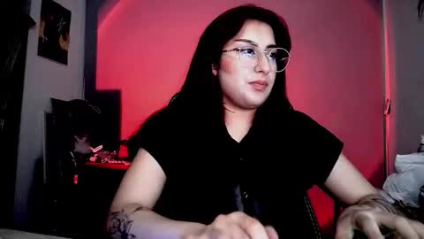 Snapshot of scarlett_sen chatting on November 2025 02:28:02 PM Mistress Scarlett online show from November 2025 02:28:02 PM