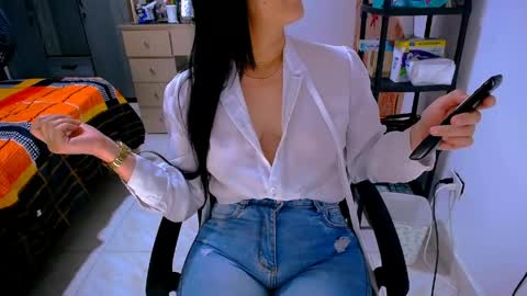 scarlet online show from May 2026 06:05:02 PM
