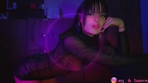 Snapshot of scarlett_v3la chatting on February 2025 04:15:01 AM Scarlett online show from February 2025 04:15:01 AM