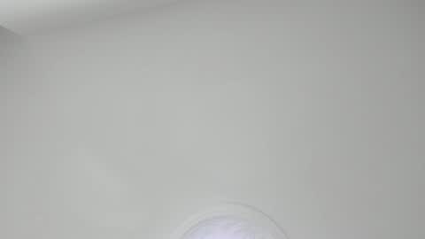 Scarlett online show from September 2025 02:33:02 AM