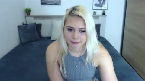 Hi there guys  My pleasure in your hands  pvt is open online show from November 2025 07:40:01 AM