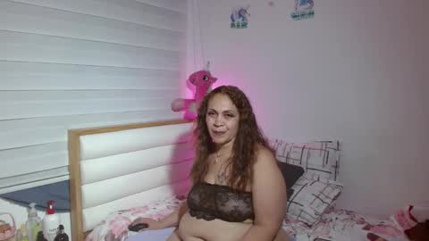 Snapshot of scarlettbooty chatting on October 2025 02:22:02 AM scarlettbooty online show from October 2025 02:22:02 AM