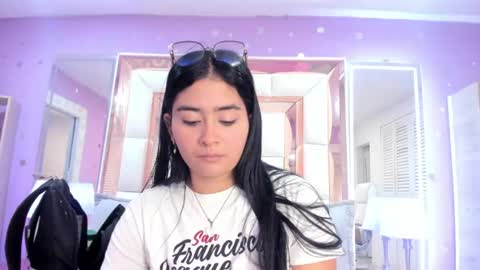 Snapshot of scarlette_15 chatting on June 2026 03:27:02 AM Scarlette online show from June 2026 03:27:02 AM