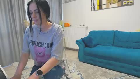 Scarlett online show from April 2026 04:28:02 AM