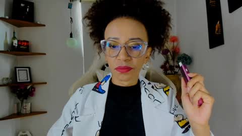 Scarlett online show from January 2025 08:01:01 PM