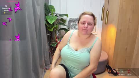 Snapshot of scarlettsoft chatting on December 2024 05:47:02 AM Scarlett online show from December 2024 05:47:02 AM