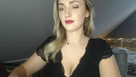 Snapshot of scarlettxblonde chatting on May 2026 06:09:01 PM ScarlettxBlonde online show from May 2026 06:09:01 PM