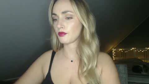 Snapshot of scarlettxblonde chatting on June 2026 07:27:02 PM ScarlettxBlonde online show from June 2026 07:27:02 PM