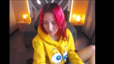 Snapshot of scarllett_bdsm chatting on December 2024 10:50:02 AM Scarllett online show from December 2024 10:50:02 AM