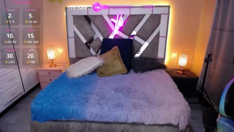 Snapshot of scarllett_bdsm chatting on December 2024 04:44:02 AM Scarllett online show from December 2024 04:44:02 AM