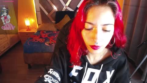 Snapshot of scarllett_bdsm chatting on December 2024 05:20:01 AM Scarllett online show from December 2024 05:20:01 AM