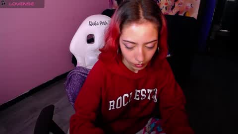 Snapshot of scarllett_bdsm chatting on February 2025 10:15:02 AM Scarllett online show from February 2025 10:15:02 AM