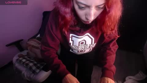 Snapshot of scarllett_bdsm chatting on March 2025 12:26:02 AM Scarllett online show from March 2025 12:26:02 AM