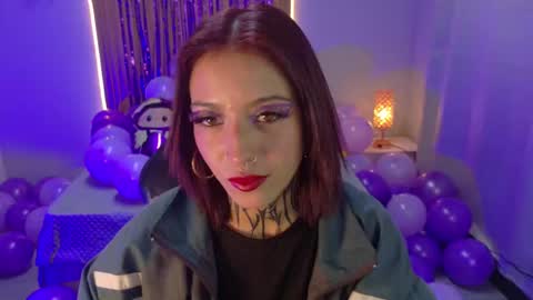 Snapshot of scarllett_bdsm chatting on November 2025 06:13:01 AM Scarllett online show from November 2025 06:13:01 AM