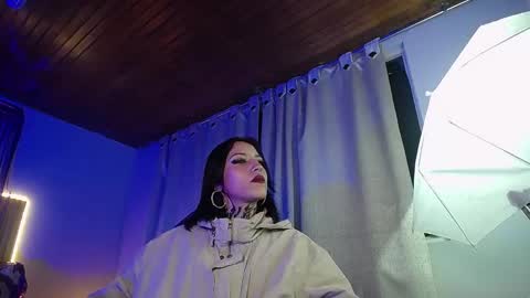 Snapshot of scarllett_bdsm chatting on November 2025 06:24:01 AM Scarllett online show from November 2025 06:24:01 AM