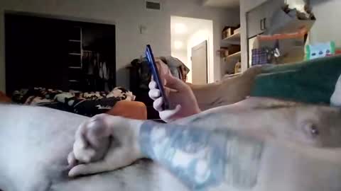 scharles1992 online show from December 2025 06:55:01 AM