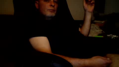 schnibschnab online show from October 2025 12:19:02 AM