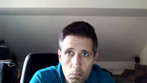 Snapshot of schnuckigeil chatting on December 2024 02:04:01 PM Dildomen online show from December 2024 02:04:01 PM