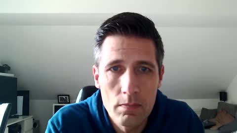 Snapshot of schnuckigeil chatting on January 2025 09:36:02 AM Dildomen online show from January 2025 09:36:02 AM