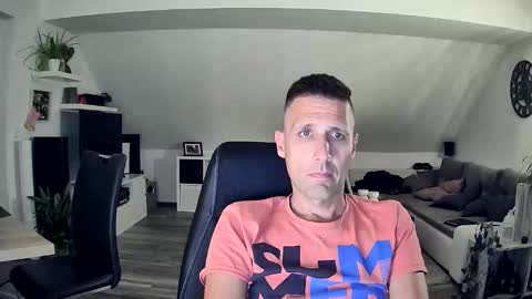 Snapshot of schnuckigeil chatting on September 2025 05:59:01 PM Dildomen online show from September 2025 05:59:01 PM